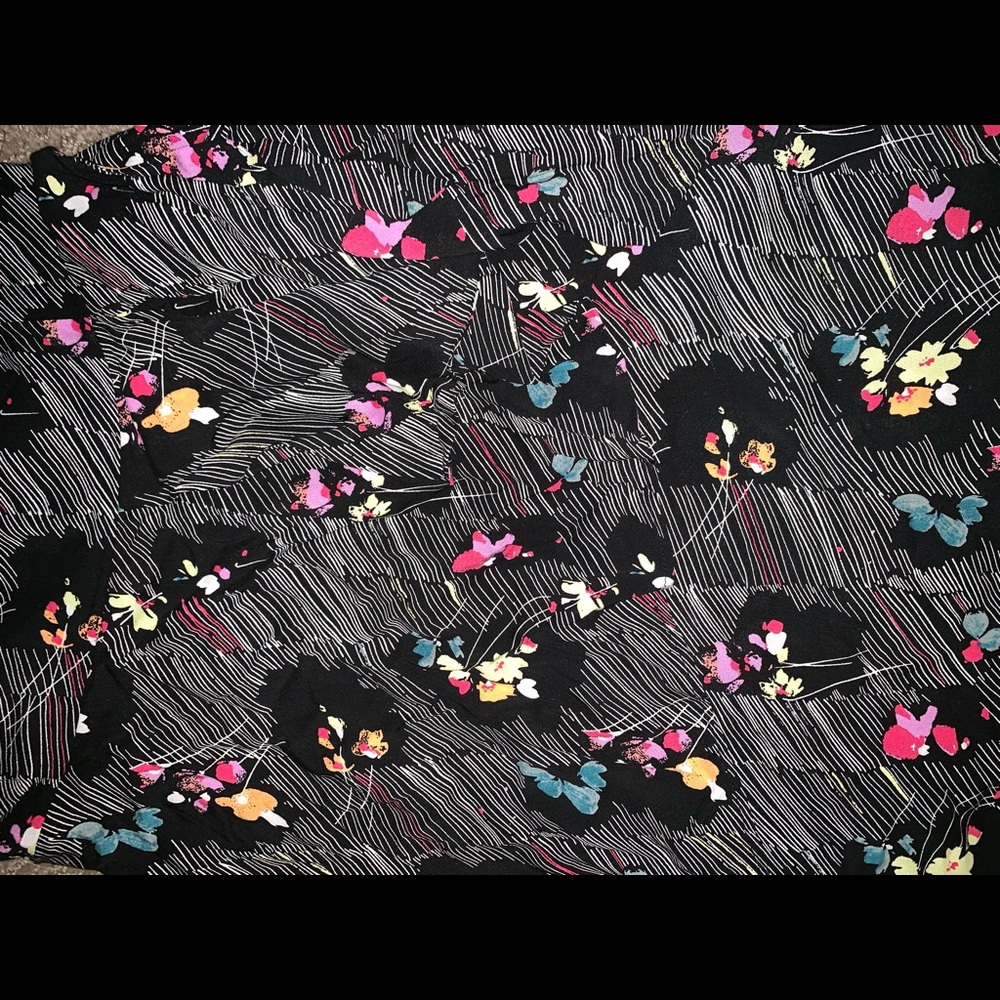 Cooperative Strapless Ruffle Dress - Picture 2 of 3